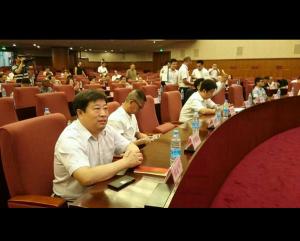 中醫(yī)藥文化工作委員會(huì)理事，中醫(yī)藥文化中心主任韓冠軍和中醫(yī)藥文化工作委員會(huì)主任李龍飛先生在北京